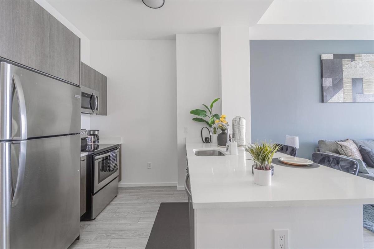 Tr Miami 2 Bedroom, 1 Bedroom, And Studio Condos With Balconies Экстерьер фото
