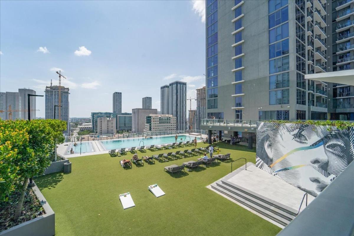 Tr Miami 2 Bedroom, 1 Bedroom, And Studio Condos With Balconies Экстерьер фото